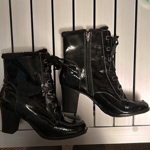 Weatherproof Black Boot